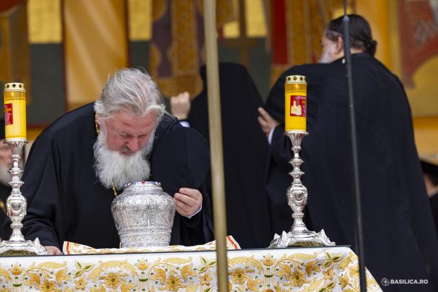 La pas, alături de prietenii lui Hristos: Calea Sfinților, pe străzile din Capitală / Foto credit: Basilica.ro / Mircea Florescu La pas, alături de prietenii lui Hristos: Calea Sfinților, pe străzile din Capitală