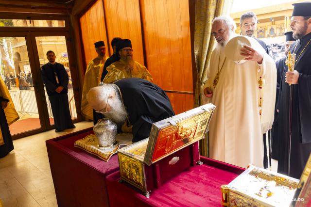 La pas, alături de prietenii lui Hristos: Calea Sfinților, pe străzile din Capitală / Foto credit: Basilica.ro / Mircea Florescu La pas, alături de prietenii lui Hristos: Calea Sfinților, pe străzile din Capitală
