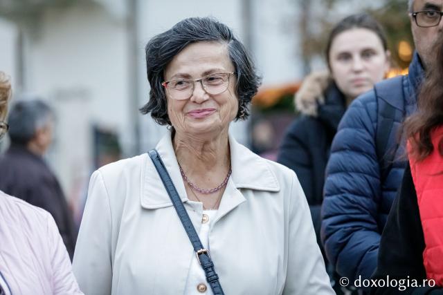 (Foto) Pelerinaj pe Calea Sfinților – credință și rugăciune în lumina harului Sfinților Parascheva și Pantelimon