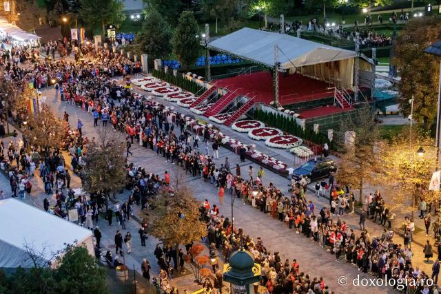 (Foto) Pelerinaj pe Calea Sfinților – credință și rugăciune în lumina harului Sfinților Parascheva și Pantelimon