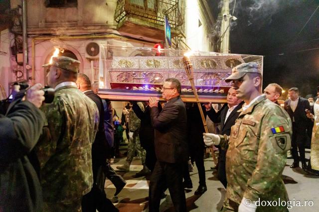 (Foto) Pelerinaj pe Calea Sfinților – credință și rugăciune în lumina harului Sfinților Parascheva și Pantelimon