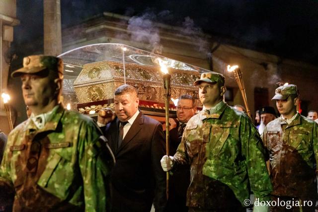(Foto) Pelerinaj pe Calea Sfinților – credință și rugăciune în lumina harului Sfinților Parascheva și Pantelimon
