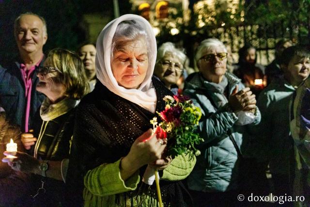 (Foto) Pelerinaj pe Calea Sfinților – credință și rugăciune în lumina harului Sfinților Parascheva și Pantelimon