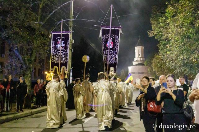 (Foto) Pelerinaj pe Calea Sfinților – credință și rugăciune în lumina harului Sfinților Parascheva și Pantelimon