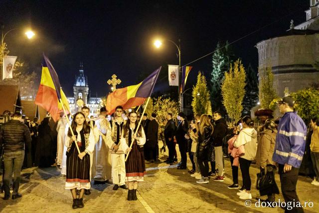 (Foto) Pelerinaj pe Calea Sfinților – credință și rugăciune în lumina harului Sfinților Parascheva și Pantelimon