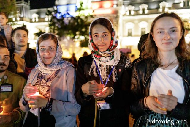 (Foto) Pelerinaj pe Calea Sfinților – credință și rugăciune în lumina harului Sfinților Parascheva și Pantelimon