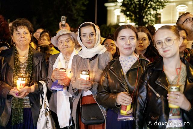 (Foto) Pelerinaj pe Calea Sfinților – credință și rugăciune în lumina harului Sfinților Parascheva și Pantelimon