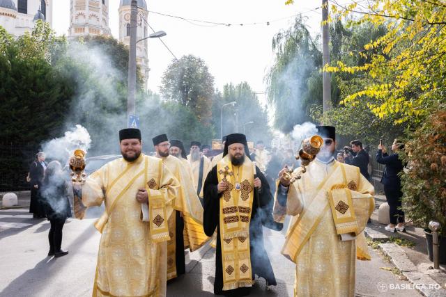 La pas, alături de prietenii lui Hristos: Calea Sfinților, pe străzile din Capitală / Foto credit: Basilica.ro / Raluca-Emanuela Ene La pas, alături de prietenii lui Hristos: Calea Sfinților, pe străzile din Capitală