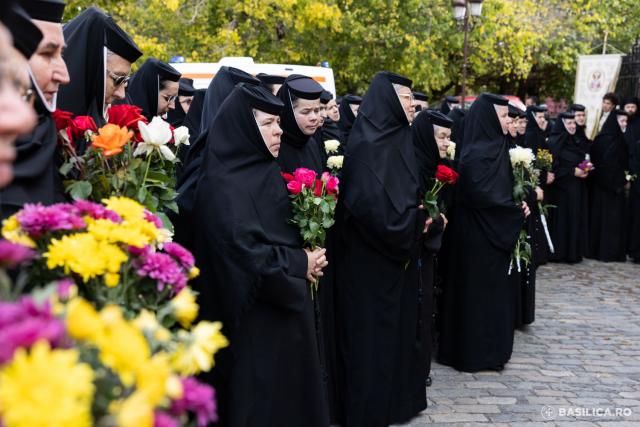 La pas, alături de prietenii lui Hristos: Calea Sfinților, pe străzile din Capitală / Foto credit: Basilica.ro / Raluca-Emanuela Ene La pas, alături de prietenii lui Hristos: Calea Sfinților, pe străzile din Capitală