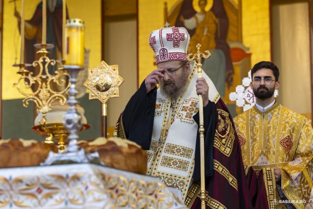 Slujba de priveghere în cinstea Sfântului Dimitrie cel Nou, ocrotitorul Bucureștilor / Foto credit: Basilica.ro / Mircea Florescu (Foto) Slujbă de priveghere în cinstea Sfântului Dimitrie cel Nou, ocrotitorul Bucureștilor