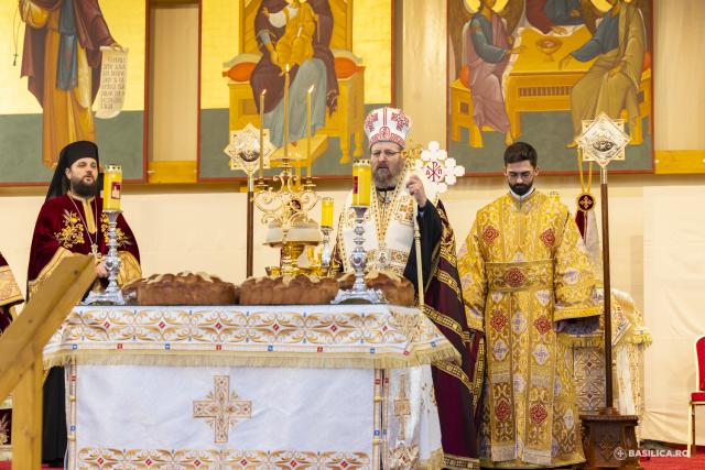 Slujba de priveghere în cinstea Sfântului Dimitrie cel Nou, ocrotitorul Bucureștilor / Foto credit: Basilica.ro / Mircea Florescu (Foto) Slujbă de priveghere în cinstea Sfântului Dimitrie cel Nou, ocrotitorul Bucureștilor