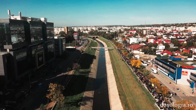 Jurnal de pelerin la Sfânta Cuvioasă Parascheva – Ziua a VI-a, 13 octombrie 2024 / foto: Alex Atudori (Foto) Jurnal de pelerin la Sfânta Cuvioasă Parascheva – Ziua a VI-a, 13 octombrie 2024
