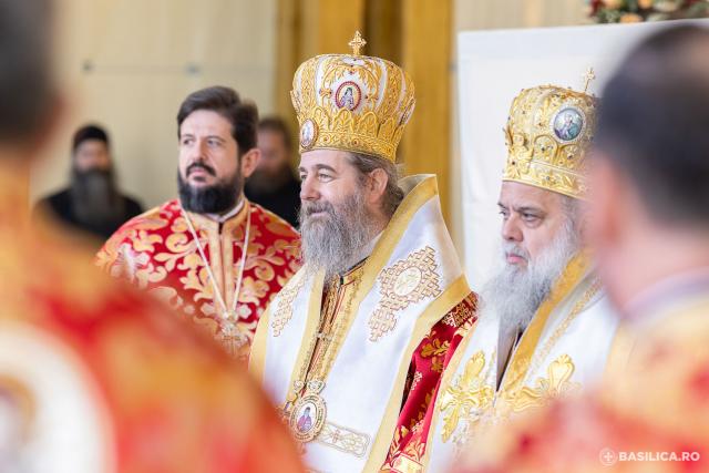 Praznicul ales al sfârșitului de octombrie: Sfânta Liturghie de ziua Sfântului Mare Mucenic Dimitrie, la Catedrala Patriarhală / Foto: Raluca-Emanuela Ene / Basilica.ro (Foto) Praznicul ales al sfârșitului de octombrie: Sfânta Liturghie de ziua Sfântului Mare Mucenic Dimitrie, la Catedrala Patriarhală