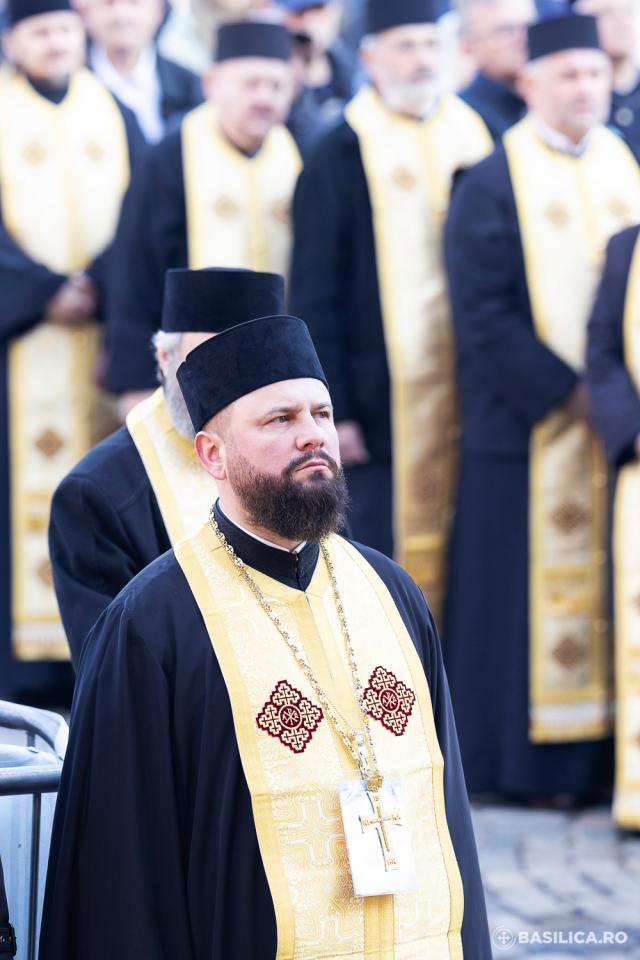 Praznicul ales al sfârșitului de octombrie: Sfânta Liturghie de ziua Sfântului Mare Mucenic Dimitrie, la Catedrala Patriarhală / Foto: Raluca-Emanuela Ene / Basilica.ro (Foto) Praznicul ales al sfârșitului de octombrie: Sfânta Liturghie de ziua Sfântului Mare Mucenic Dimitrie, la Catedrala Patriarhală