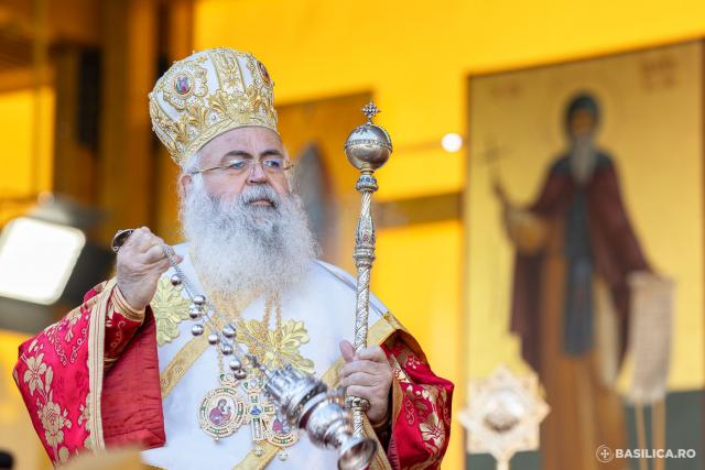 Praznicul ales al sfârșitului de octombrie: Sfânta Liturghie de ziua Sfântului Mare Mucenic Dimitrie, la Catedrala Patriarhală / Foto: Raluca-Emanuela Ene / Basilica.ro (Foto) Praznicul ales al sfârșitului de octombrie: Sfânta Liturghie de ziua Sfântului Mare Mucenic Dimitrie, la Catedrala Patriarhală