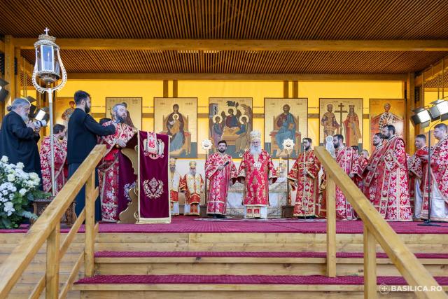Praznicul ales al sfârșitului de octombrie: Sfânta Liturghie de ziua Sfântului Mare Mucenic Dimitrie, la Catedrala Patriarhală / Foto: Raluca-Emanuela Ene / Basilica.ro (Foto) Praznicul ales al sfârșitului de octombrie: Sfânta Liturghie de ziua Sfântului Mare Mucenic Dimitrie, la Catedrala Patriarhală