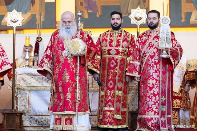 Praznicul ales al sfârșitului de octombrie: Sfânta Liturghie de ziua Sfântului Mare Mucenic Dimitrie, la Catedrala Patriarhală / Foto: Raluca-Emanuela Ene / Basilica.ro (Foto) Praznicul ales al sfârșitului de octombrie: Sfânta Liturghie de ziua Sfântului Mare Mucenic Dimitrie, la Catedrala Patriarhală