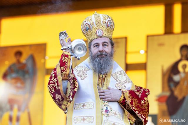 Praznicul ales al sfârșitului de octombrie: Sfânta Liturghie de ziua Sfântului Mare Mucenic Dimitrie, la Catedrala Patriarhală / Foto: Raluca-Emanuela Ene / Basilica.ro (Foto) Praznicul ales al sfârșitului de octombrie: Sfânta Liturghie de ziua Sfântului Mare Mucenic Dimitrie, la Catedrala Patriarhală
