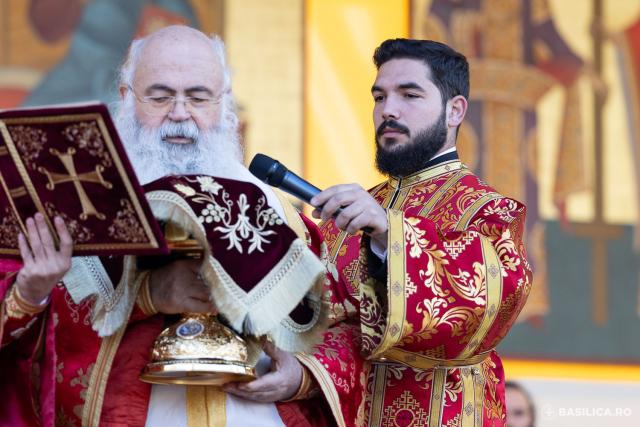 Praznicul ales al sfârșitului de octombrie: Sfânta Liturghie de ziua Sfântului Mare Mucenic Dimitrie, la Catedrala Patriarhală / Foto: Raluca-Emanuela Ene / Basilica.ro (Foto) Praznicul ales al sfârșitului de octombrie: Sfânta Liturghie de ziua Sfântului Mare Mucenic Dimitrie, la Catedrala Patriarhală
