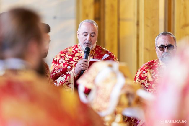 Praznicul ales al sfârșitului de octombrie: Sfânta Liturghie de ziua Sfântului Mare Mucenic Dimitrie, la Catedrala Patriarhală / Foto: Raluca-Emanuela Ene / Basilica.ro (Foto) Praznicul ales al sfârșitului de octombrie: Sfânta Liturghie de ziua Sfântului Mare Mucenic Dimitrie, la Catedrala Patriarhală