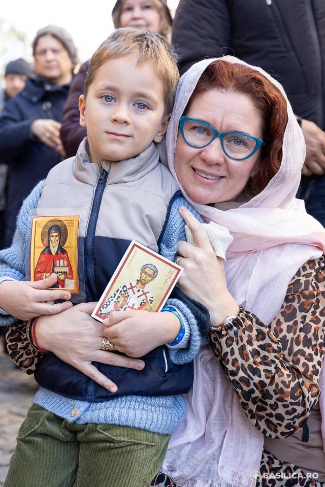 Praznicul ales al sfârșitului de octombrie: Sfânta Liturghie de ziua Sfântului Mare Mucenic Dimitrie, la Catedrala Patriarhală / Foto: Raluca-Emanuela Ene / Basilica.ro (Foto) Praznicul ales al sfârșitului de octombrie: Sfânta Liturghie de ziua Sfântului Mare Mucenic Dimitrie, la Catedrala Patriarhală