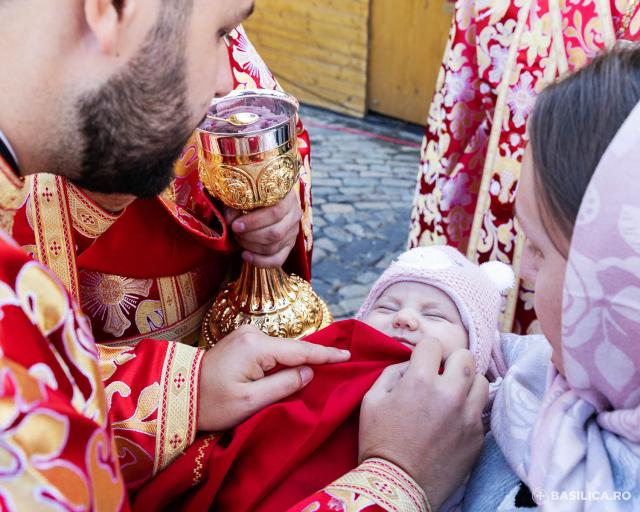 Praznicul ales al sfârșitului de octombrie: Sfânta Liturghie de ziua Sfântului Mare Mucenic Dimitrie, la Catedrala Patriarhală / Foto: Raluca-Emanuela Ene / Basilica.ro (Foto) Praznicul ales al sfârșitului de octombrie: Sfânta Liturghie de ziua Sfântului Mare Mucenic Dimitrie, la Catedrala Patriarhală