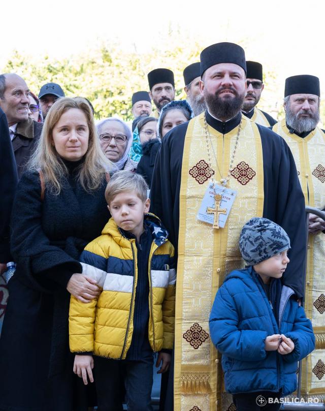 Praznicul ales al sfârșitului de octombrie: Sfânta Liturghie de ziua Sfântului Mare Mucenic Dimitrie, la Catedrala Patriarhală / Foto: Raluca-Emanuela Ene / Basilica.ro (Foto) Praznicul ales al sfârșitului de octombrie: Sfânta Liturghie de ziua Sfântului Mare Mucenic Dimitrie, la Catedrala Patriarhală