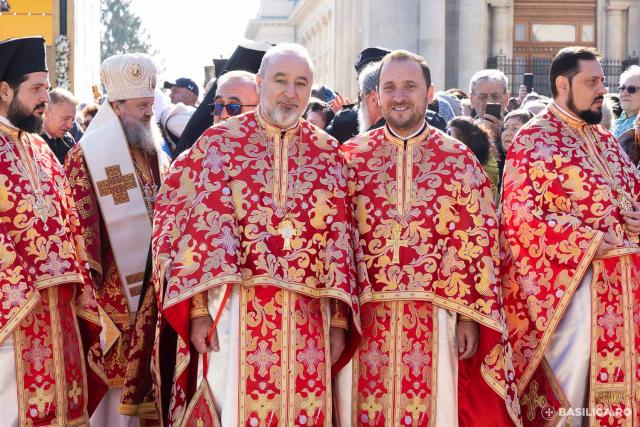 Praznicul ales al sfârșitului de octombrie: Sfânta Liturghie de ziua Sfântului Mare Mucenic Dimitrie, la Catedrala Patriarhală / Foto: Raluca-Emanuela Ene / Basilica.ro (Foto) Praznicul ales al sfârșitului de octombrie: Sfânta Liturghie de ziua Sfântului Mare Mucenic Dimitrie, la Catedrala Patriarhală