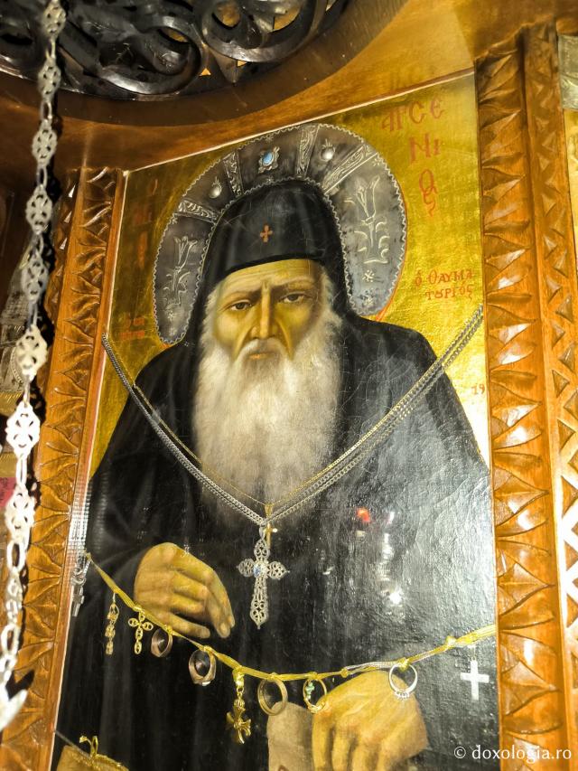 Mănăstirea Sfântului Arsenie din Paros