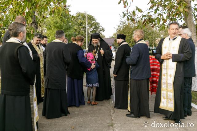 Sfințire de casă parohială și casă socială la parohia Vladomira