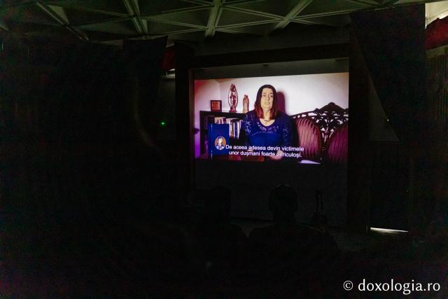 Proiecția filmului documentar Doar iubirea ne mai poate salva (Serbia), în prezența regizorului Hadži-Aleksandar Đurović (Casa de cultură Mihai Ursachi din Copou – Sala Diotima) (Foto) „Quo Vadis”: cea de-a treia zi a festivalului de film