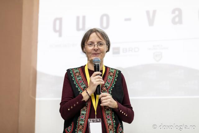 Proiecția filmului documentar Cămașa de duminică (România), în prezența regizoarei Cristina Chirvasie (Casa de cultură Mihai Ursachi din Copou – Sala Diotima) (Foto) „Quo Vadis”: cea de-a treia zi a festivalului de film
