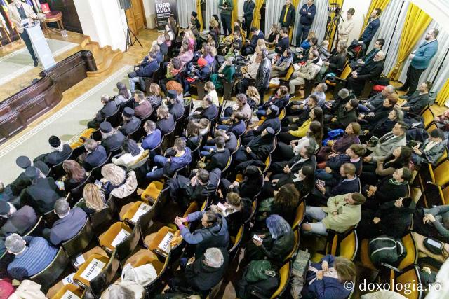 Conferință Jonathan Jackson (actor din SUA), Aula Magna Mihai Eminescu (Universitatea Al. I. Cuza Iași) (Foto) „Quo Vadis”: cea de-a treia zi a Festivalului Internațional de Film de la Iași