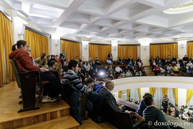 Conferință Jonathan Jackson (actor din SUA), Aula Magna Mihai Eminescu (Universitatea Al. I. Cuza Iași) (Foto) „Quo Vadis”: cea de-a treia zi a Festivalului Internațional de Film de la Iași
