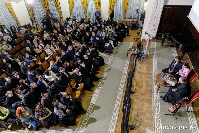 Conferință Jonathan Jackson (actor din SUA), Aula Magna Mihai Eminescu (Universitatea Al. I. Cuza Iași) (Foto) „Quo Vadis”: cea de-a treia zi a Festivalului Internațional de Film de la Iași