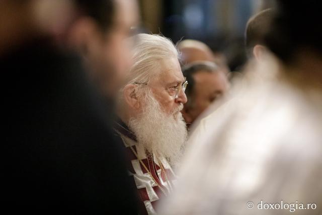 (Foto) Zi aparte la Iași: IPS Teofan și Arhim. Efrem Vatopedinul au săvârșit Sfânta Liturghie la Catedrala Mitropolitană