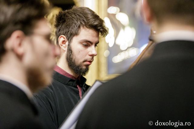 (Foto) Zi aparte la Iași: IPS Teofan și Arhim. Efrem Vatopedinul au săvârșit Sfânta Liturghie la Catedrala Mitropolitană