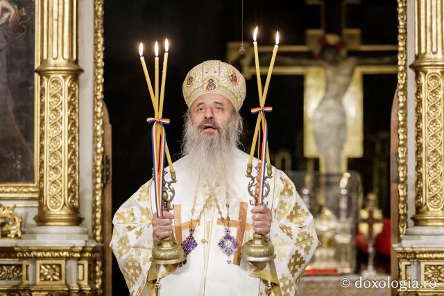 (Foto) Zi aparte la Iași: IPS Teofan și Arhim. Efrem Vatopedinul au săvârșit Sfânta Liturghie la Catedrala Mitropolitană
