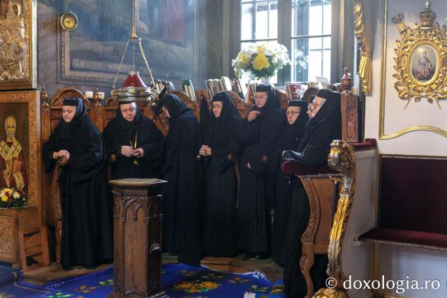 Prăznuirea Sfinților Arhangheli la Mănăstirea Agapia