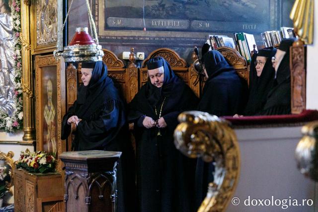 Prăznuirea Sfinților Arhangheli la Mănăstirea Agapia