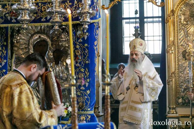 Prăznuirea Sfinților Arhangheli la Mănăstirea Agapia