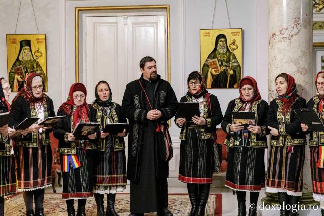 (Foto) Grupul vocal „Sfântul Mina” Focuri – Colindători la Reședința Mitropolitană 2024