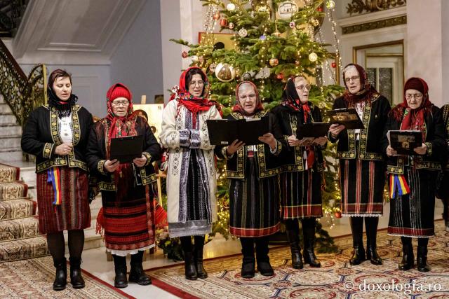 (Foto) Grupul vocal „Sfântul Mina” Focuri – Colindători la Reședința Mitropolitană 2024