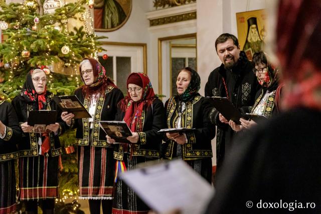 (Foto) Grupul vocal „Sfântul Mina” Focuri – Colindători la Reședința Mitropolitană 2024