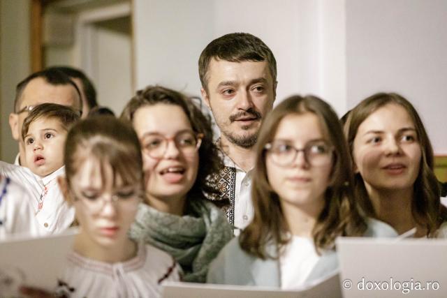 Parohiile Talpalari și Sf. Andrei din Iași – Colindători la Reședința Mitropolitană 2024