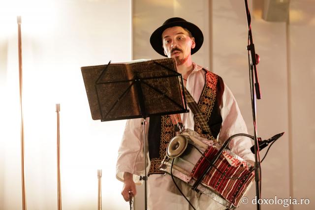 Concertul de colinde al Mitropoliei Moldovei și Bucovinei „Betleemul a deschis Edenul” / foto: Oana Nechifor (Foto) „Betleemul a deschis Edenul”: Peste 1000 de ieșeni au trăit bucuria Nașterii Domnului la Concertul de colinde al Mitropoliei Moldovei și Bucovinei