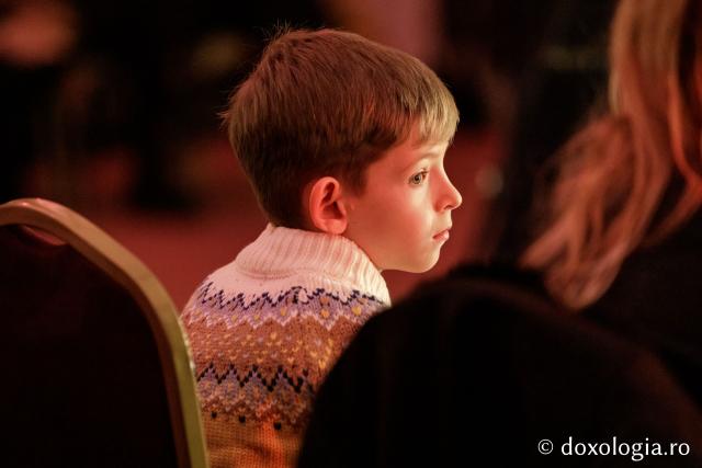 Concertul de colinde al Mitropoliei Moldovei și Bucovinei „Betleemul a deschis Edenul” / foto: Oana Nechifor (Foto) „Betleemul a deschis Edenul”: Peste 1000 de ieșeni au trăit bucuria Nașterii Domnului la Concertul de colinde al Mitropoliei Moldovei și Bucovinei