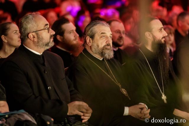 Concertul de colinde al Mitropoliei Moldovei și Bucovinei „Betleemul a deschis Edenul” / foto: Oana Nechifor (Foto) „Betleemul a deschis Edenul”: Peste 1000 de ieșeni au trăit bucuria Nașterii Domnului la Concertul de colinde al Mitropoliei Moldovei și Bucovinei