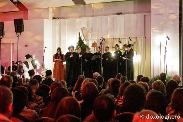 Concertul de colinde al Mitropoliei Moldovei și Bucovinei „Betleemul a deschis Edenul” / foto: Oana Nechifor (Foto) „Betleemul a deschis Edenul”: Peste 1000 de ieșeni au trăit bucuria Nașterii Domnului la Concertul de colinde al Mitropoliei Moldovei și Bucovinei