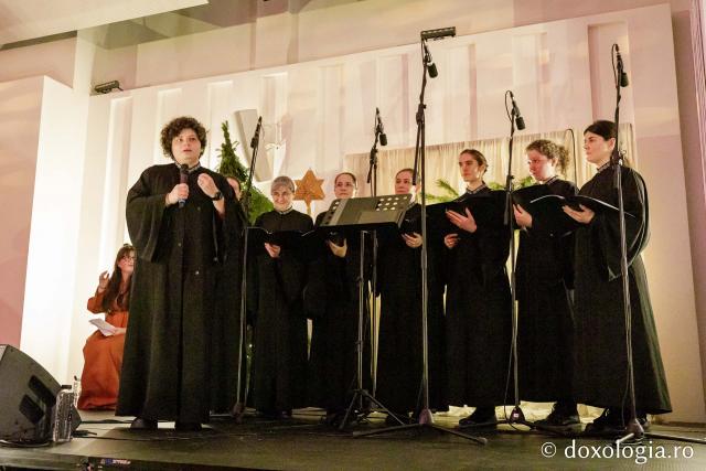 Concertul de colinde al Mitropoliei Moldovei și Bucovinei „Betleemul a deschis Edenul” / foto: Oana Nechifor (Foto) „Betleemul a deschis Edenul”: Peste 1000 de ieșeni au trăit bucuria Nașterii Domnului la Concertul de colinde al Mitropoliei Moldovei și Bucovinei